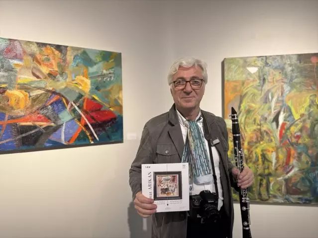 Suat Arıkan'ın 50 Yıllık Sanat Yolculuğu Atatürk Kültür Merkezi'nde Sergilendi