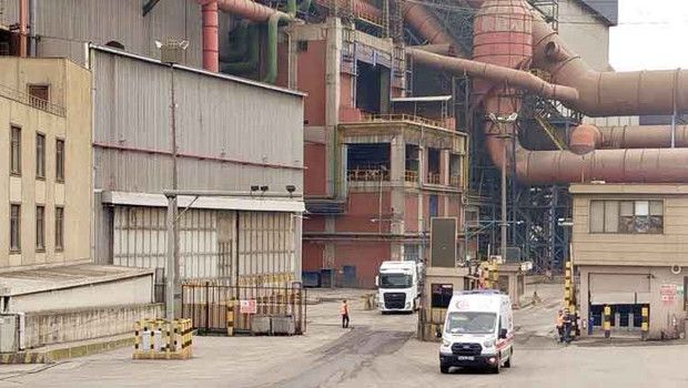 Fabrikada Yüksekten Düşen 4 İşçiden 3'ü Hayatını Kaybetti