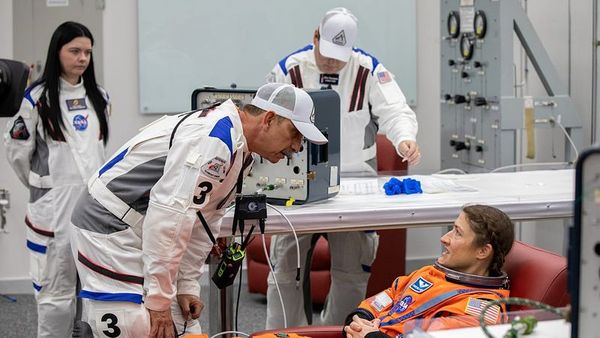 Uzay Yolculuğunun İnsan Bedenine Etkileri: Kemik Yoğunluğundan Görme Bozukluğuna