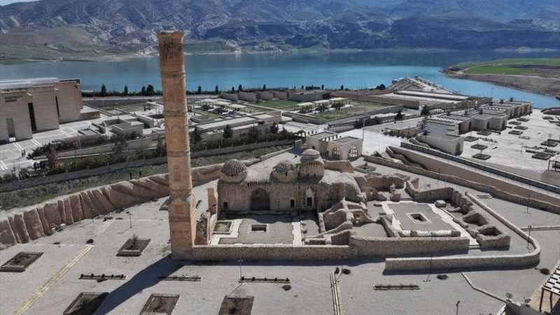 Hasankeyf Turizmi 1 Milyon Ziyaretçi Hedefiyle 100 Yeni Mağarayı Açıyor