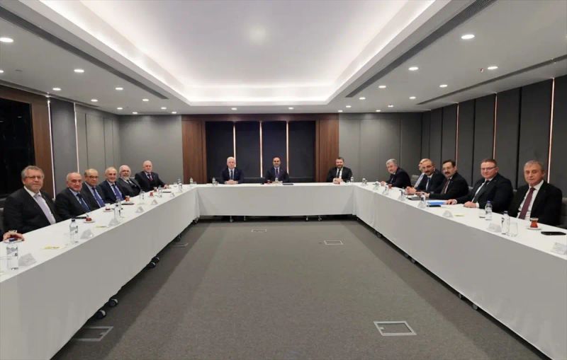 Bakan Kacır, İstanbul OSB Başkanlarıyla Sanayi ve Teknoloji Gelişmelerini Görüştü