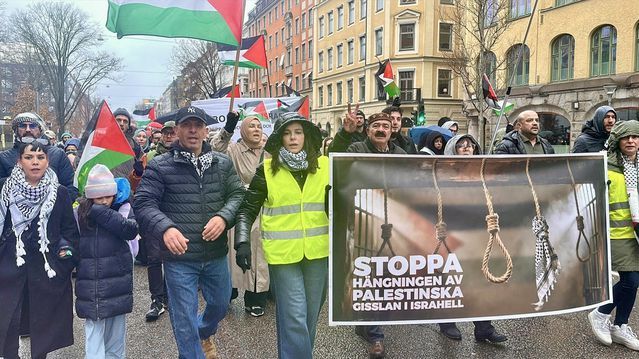 Stockholm'de İsrail'in Filistin Politikaları Protesto Edildi