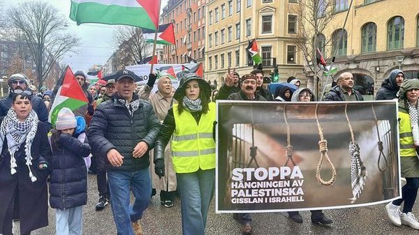 Stockholm'de İsrail'in Filistin Politikaları Protesto Edildi