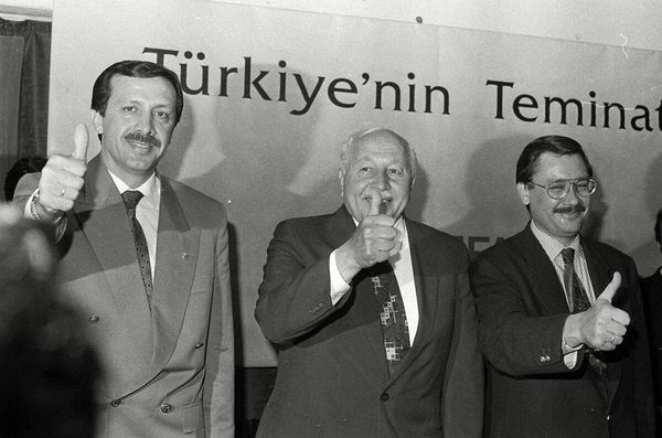 Milli Görüş Lideri Necmettin Erbakan Vefatının 15. Yılında Anılıyor