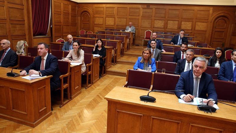 Yunan Parlamentosu 11 Milletvekilinin Dokunulmazlığının Kaldırılmasını Tavsiye Etti