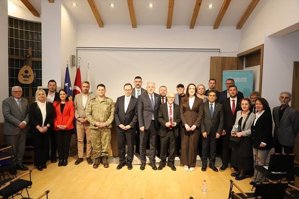 Kosova Türk Gazeteciler Derneği 20. Yılını Prizren'de Kutladı