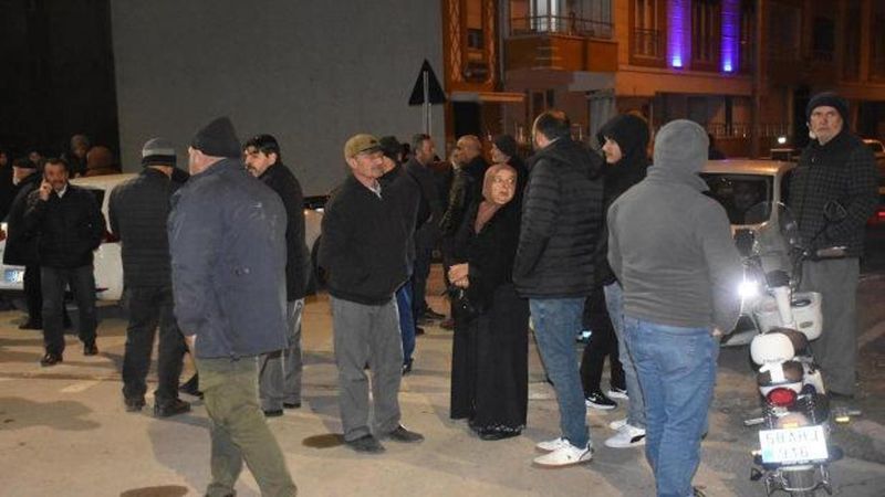 Sivas'ta Umre Vaadiyle 125 Kişi Dolandırıldı, Vatandaşlar Polise Başvurdu