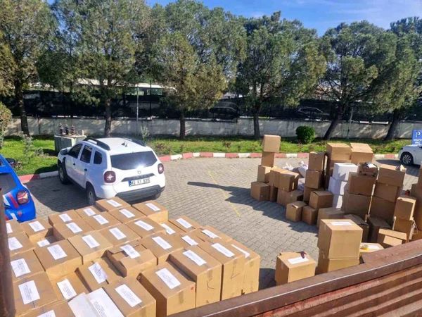 Manisa Turgutlu’da Kaçak Tütün Operasyonunda 5 Kişi Tutuklandı