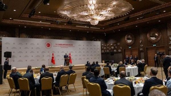 Dışişleri Bakanı Hakan Fidan, Ankara'da İİT Üye ve Gözlemci Ülkelerin Büyükelçileriyle İftar Yemeğinde Buluştu