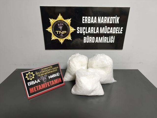 Erbaa'da Tırda Gizlenmiş 2,7 Kilogram Sentetik Uyuşturucu Yakalandı