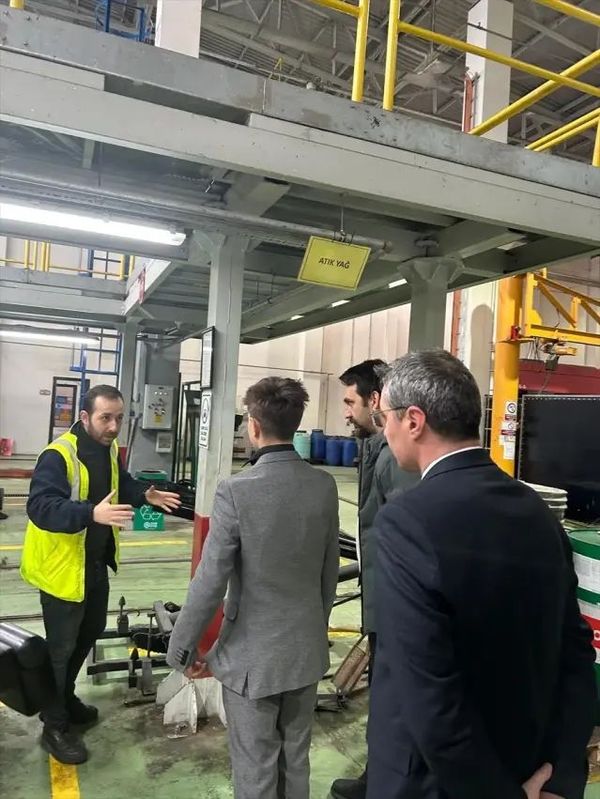 Samsun'da Koruma Altındaki Onur, Hayalini Gerçekleştirerek Vatmanlık Deneyimi Yaşadı