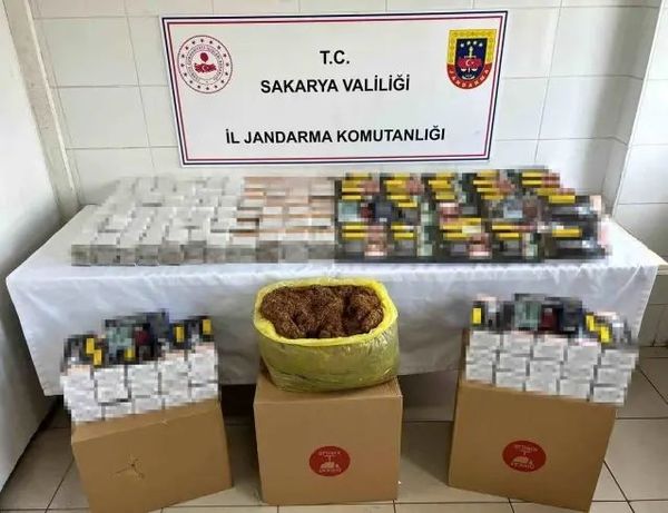 Sakarya'da Kaçakçılık Operasyonunda 4 Kişi Gözaltına Alındı