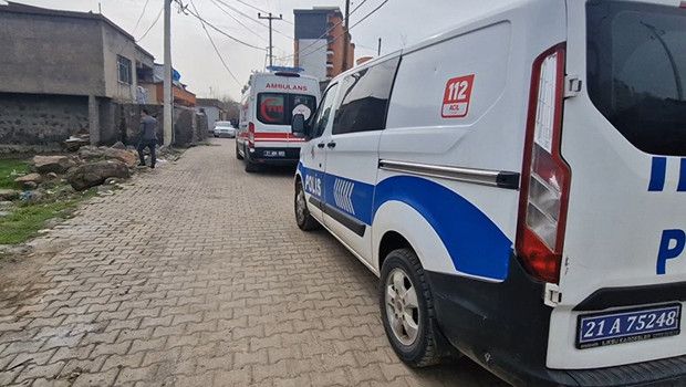 Dört Gün Önce Nişanlanan Genç Kadın Evinde Ölü Bulundu