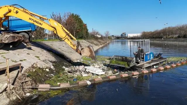 Kocaeli'de Kumla Deresi Deniz Temizliğiyle Korunuyor