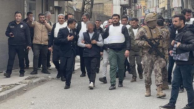 Gaziantep'te 3 Kişiyi Rehin Alan Şüpheli Operasyonla Yakalandı