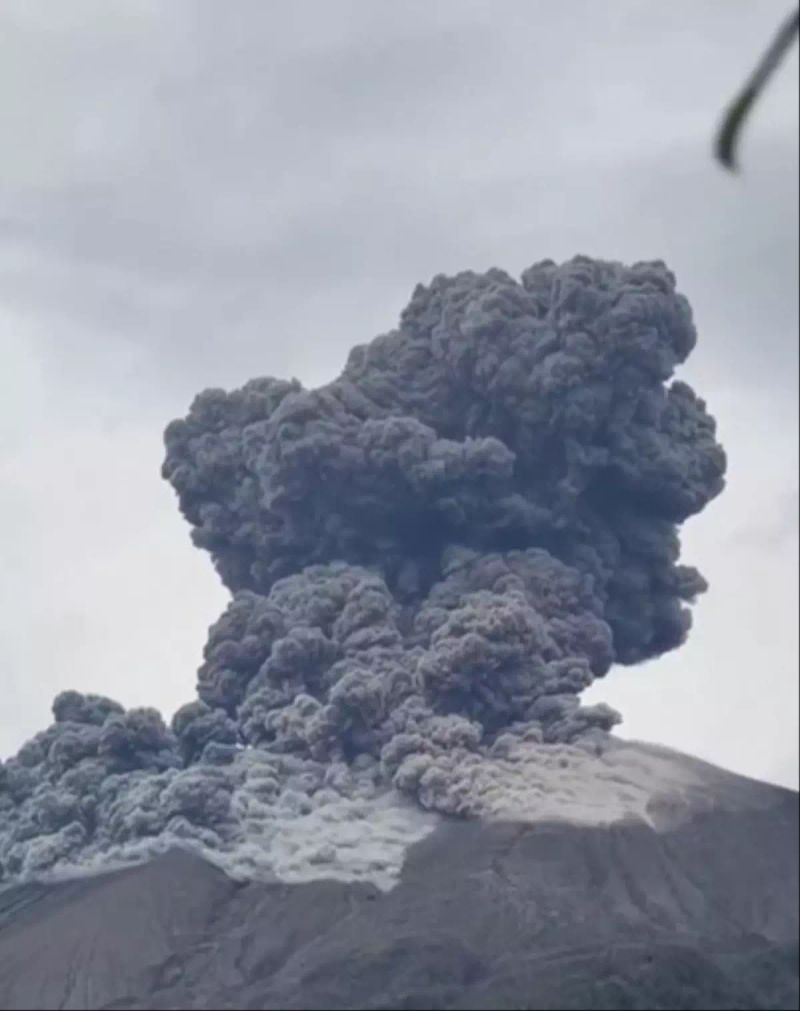 Kanlaon Yanardağı'nda Orta Şiddette Patlama Gerçekleşti
