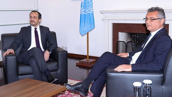 Kıbrıs Liderleri Erhürman ve Hristodulidis BM Gözetiminde Görüştü