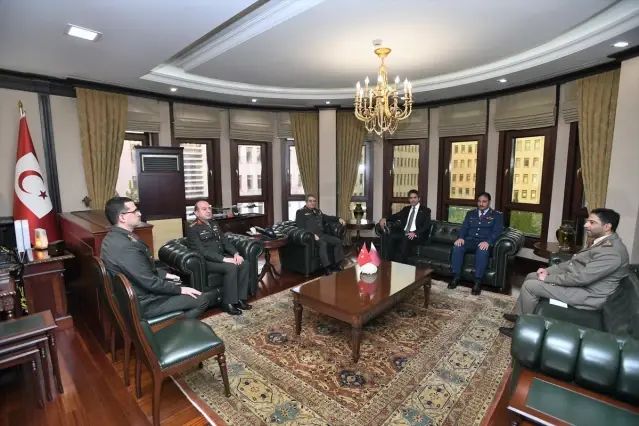 Genelkurmay Başkanı Bayraktaroğlu, Katar Şehitlerinin Naaşlarını Getiren Heyeti Kabul Etti