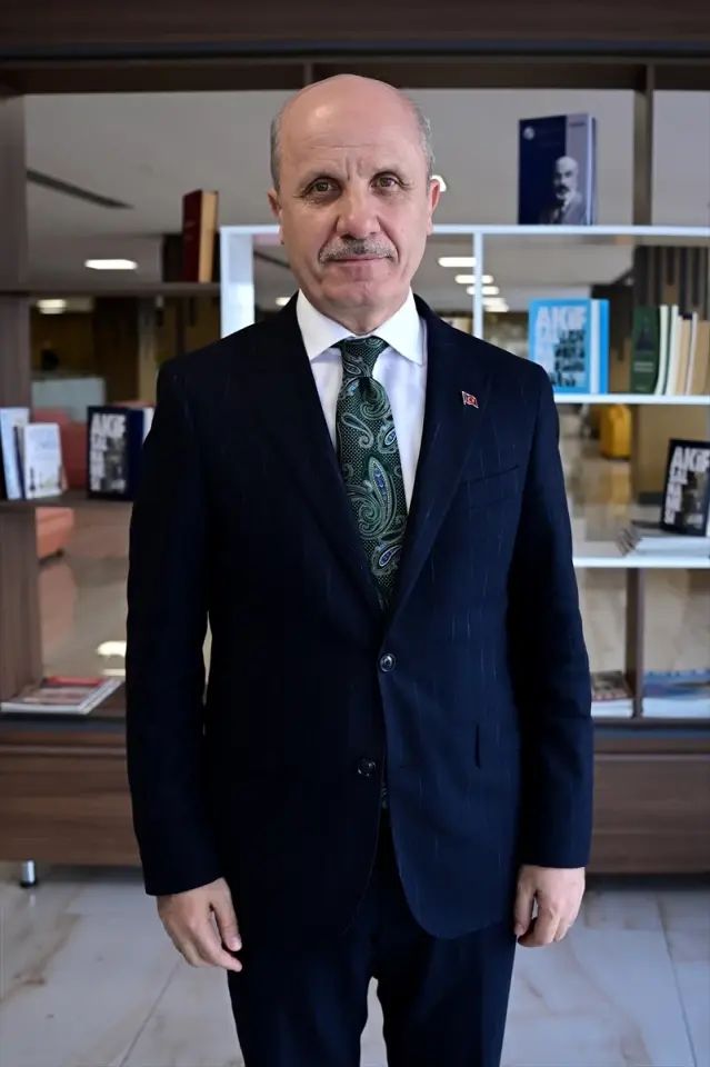 YÖK Başkanı Prof. Dr. Erol Özvar: Üniversitelerde 3 Yıllık Eğitim Dönemi Hazırlığı