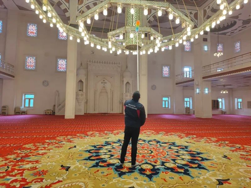 Mardin'de Ramazan Öncesi İbadethanelerde Kapsamlı Temizlik Çalışmaları