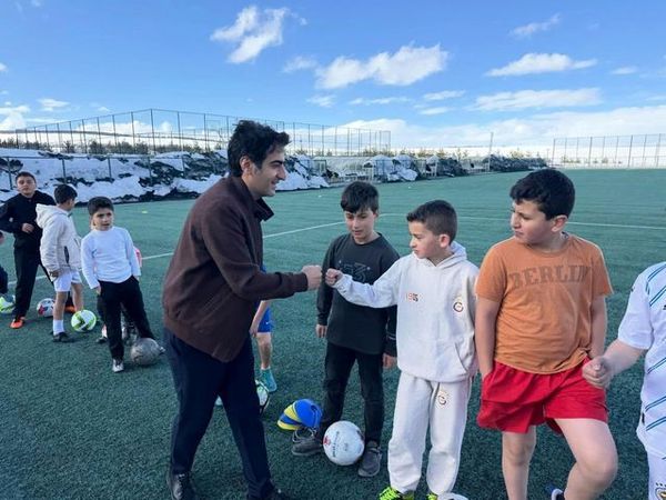 Sarıkamış Kaymakamı Aslantatar, Gençlik Merkezindeki Çalışmaları İnceledi