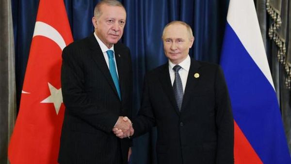 Cumhurbaşkanı Erdoğan ve Putin Bölgesel Gerilimleri Görüştü, İsrail İçin Kritik Uyarı