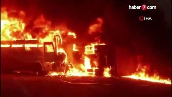 Hindistan'da Otobüs ve Kamyon Çarpıştı: 13 Ölü, 28 Yaralı