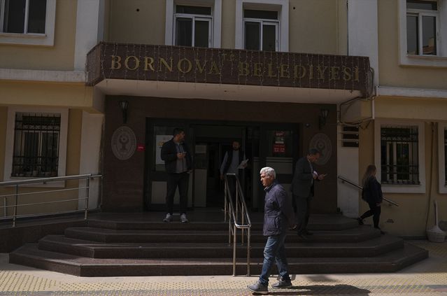 Bornova Belediyesi’nde Gözaltına Alınan 4 Kişi Serbest Bırakıldı