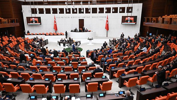 15 Yaş Altına Sanal Medya Erişimi Engelleniyor: Kanun Teklifi Meclis'e Sunuldu
