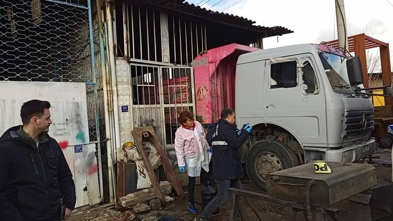 Aydın'da Kamyon Tamiri Sırasında Damperin Çökmesi İki Can Aldı