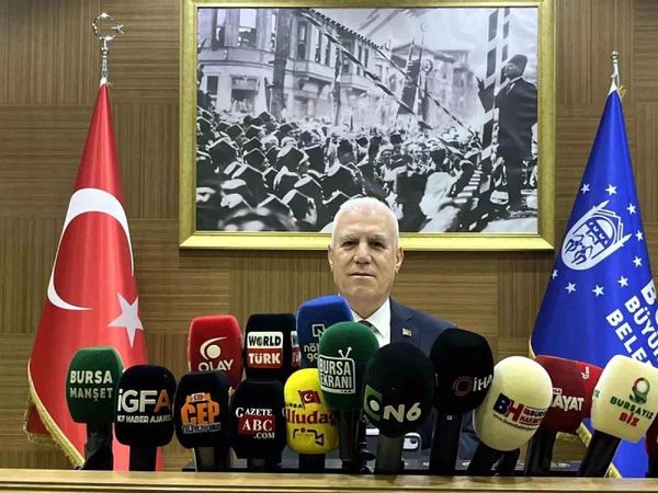 Bursa Büyükşehir Meclisi'nde 22 Madde Görüşüldü: Bazıları Oy Birliğiyle Kabul Edildi, Bazıları Tartışmalara Neden Oldu