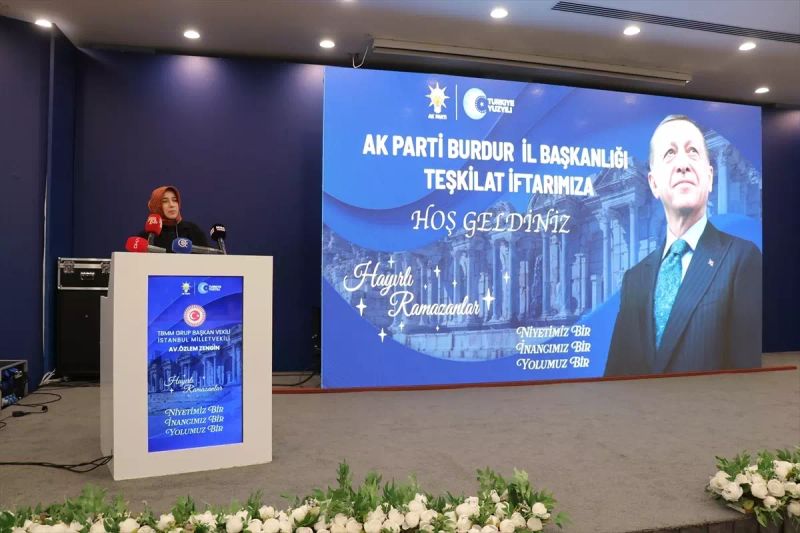 Özlem Zengin: Türkiye Farklılıklara Tahammül Göstererek Güçlenmeli