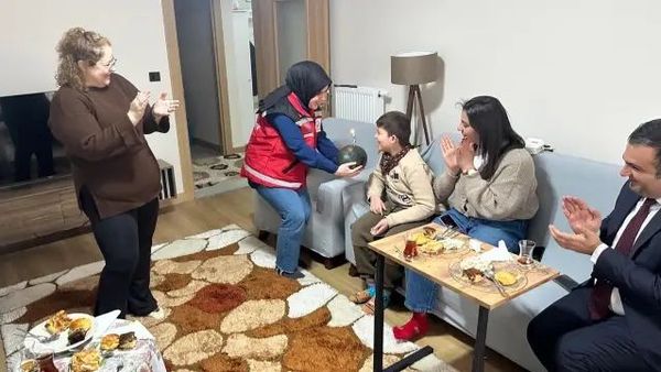 Egecan için Karpuzlu Doğum Günü Kutlaması Yapıldı