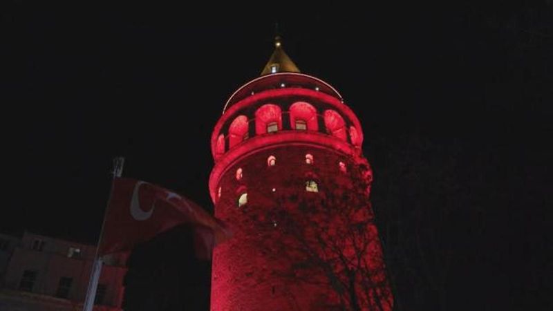 Galata Kulesi, Multipl Miyelom Farkındalığı İçin Kırmızı Işıkla Aydınlatıldı