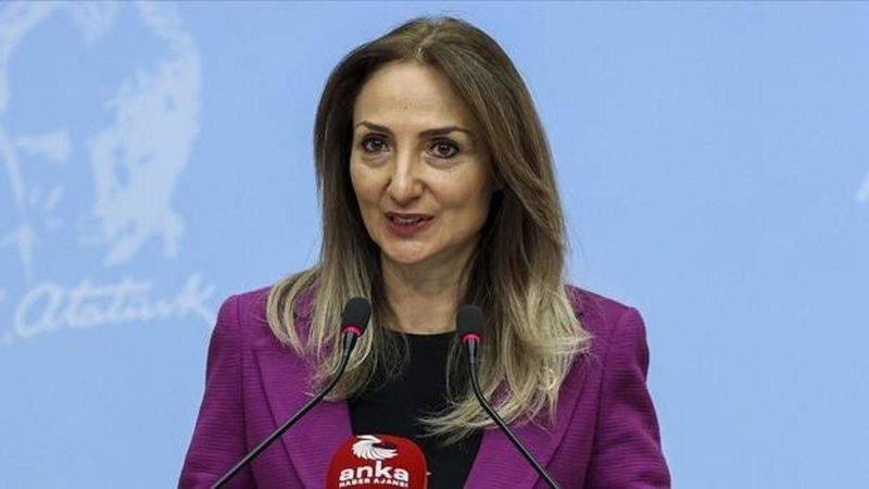 Aylin Nazlıaka ve CHP'deki Kadın Politikaları Üzerine Eleştiriler