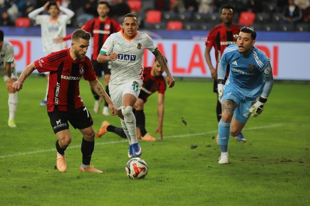 Gaziantep FK ve Corendon Alanyaspor 1-1 Berabere Kaldı