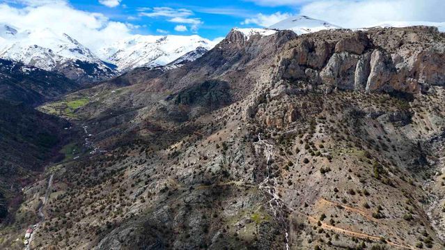 Gülaçar Köyünde Nisan Ayında Ortaya Çıkan Eşsiz Doğa Olayı