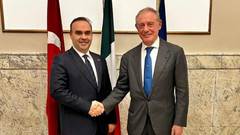 Türkiye ve İtalya, Avrupa’nın En Büyük İnsansız Hava Aracı Üretim Platformu İçin Anlaştı