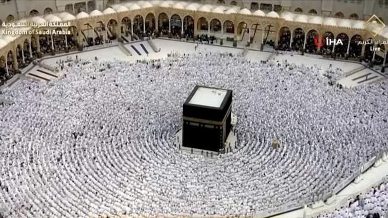 Mekke’de Mescid-i Haram’da Bayram Coşkusu Milyonları Buluşturdu