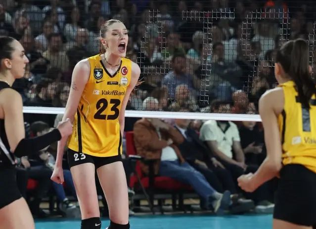 VakıfBank, AXA Sigorta Kupa Voley'de Şampiyonluğa Ulaştı