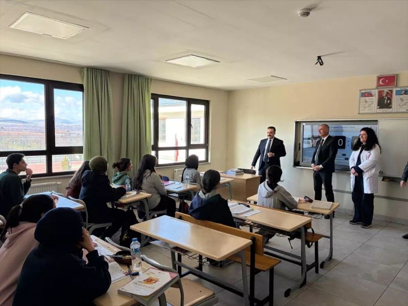 Kale Kaymakamı İsmail Hakkı Batı, Öğrencilerle Buluştu