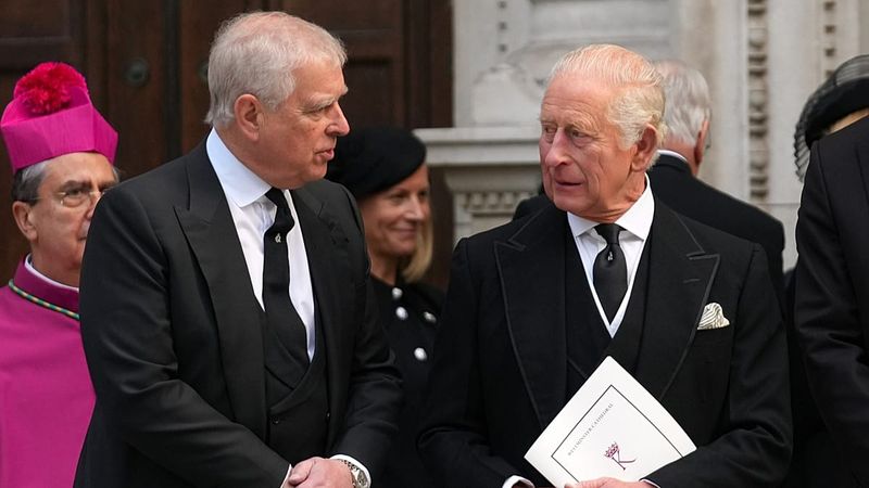 Kral III. Charles, Kardeşi Andrew'un Gözaltına Alınmasına Hukukun İşleyişi Üzerinden Tepki Verdi