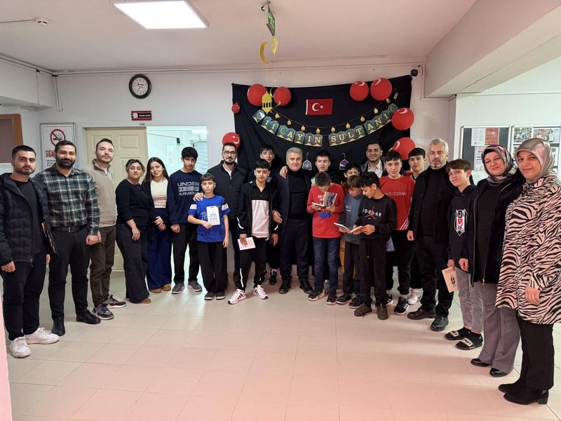 Milletvekili Canbey, Sevgi Evleri Çocuklarıyla Sahur Sofrasında Buluştu