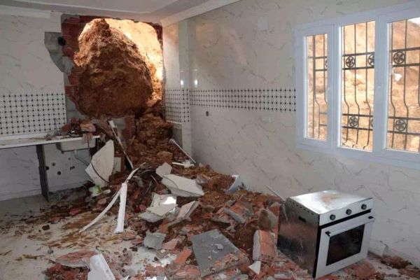 Cizre’de Boş Ev, İki Heyelandan Kaynaklanan Felaketi Engelledi