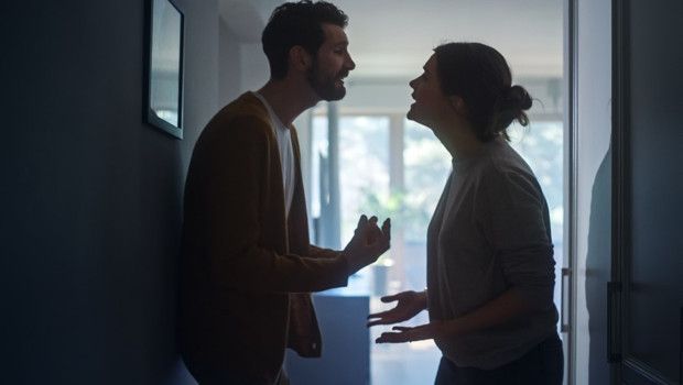 Avukat Mücahid Küçük: Eşe Ekonomik Şiddet Tazminat Sebebi Olabilir