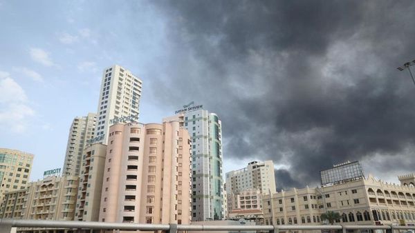 Bahreyn Hükümeti Savaş Tehdidine Karşı Toplanma Yasağı Getirdi