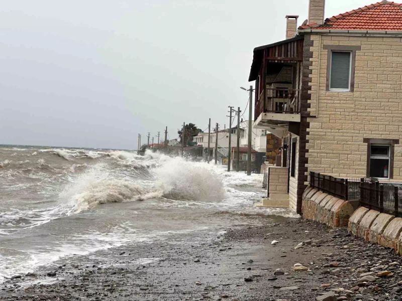 Ayvacık'ta Kara ve Deniz Etkileyici Birleşme Noktası Oluşturdu