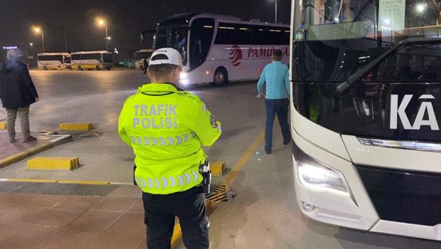 Bursa İnegöl Otobüs Terminalinde Bayram Öncesi Trafik Denetimi Yapıldı