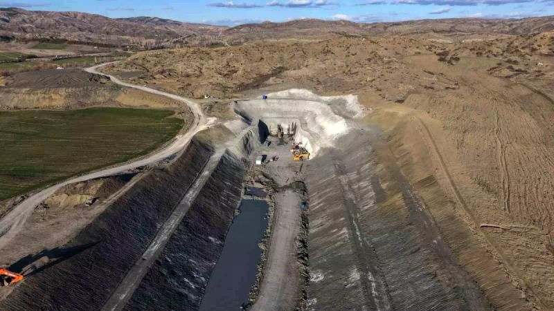 Bakan Uraloğlu: Delice-Çorum Hızlı Tren Hattında Fiziki İlerleme Yüzde 25'e Yaklaştı