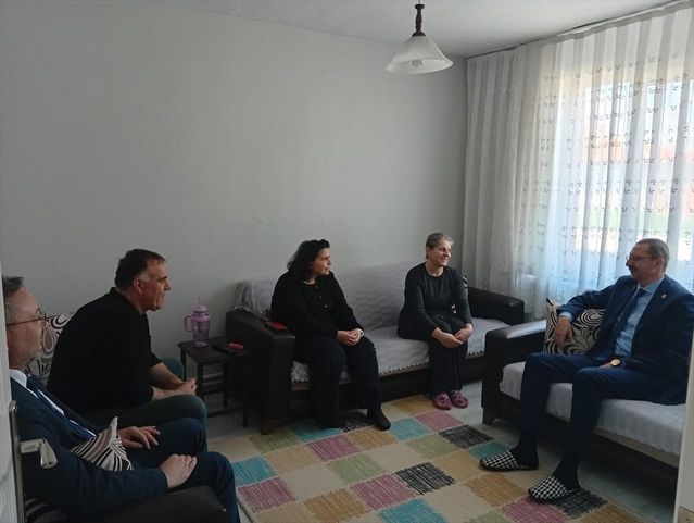 Pınarhisar’da Aile Ziyaretleri Devam Ediyor, Yol Çalışmaları İncelendi